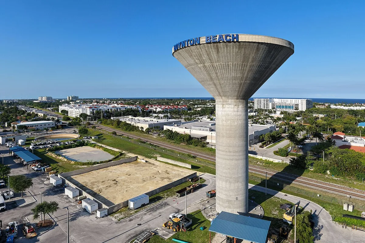 Boynton Beach, Florida city view