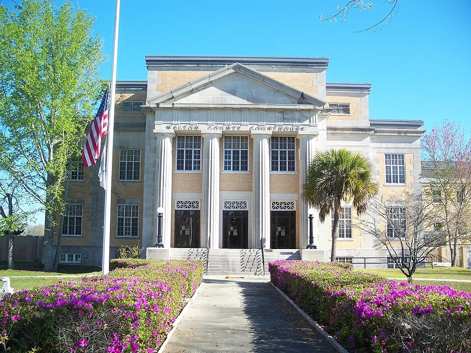 DeFuniak Springs, Florida city view