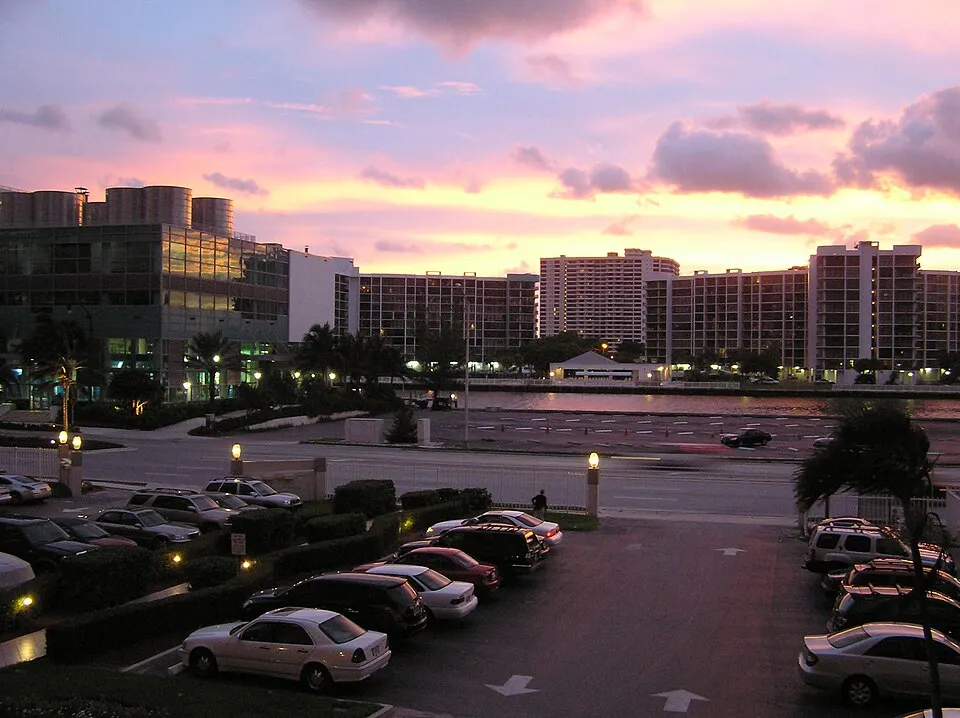 Hallandale Beach, Florida city view