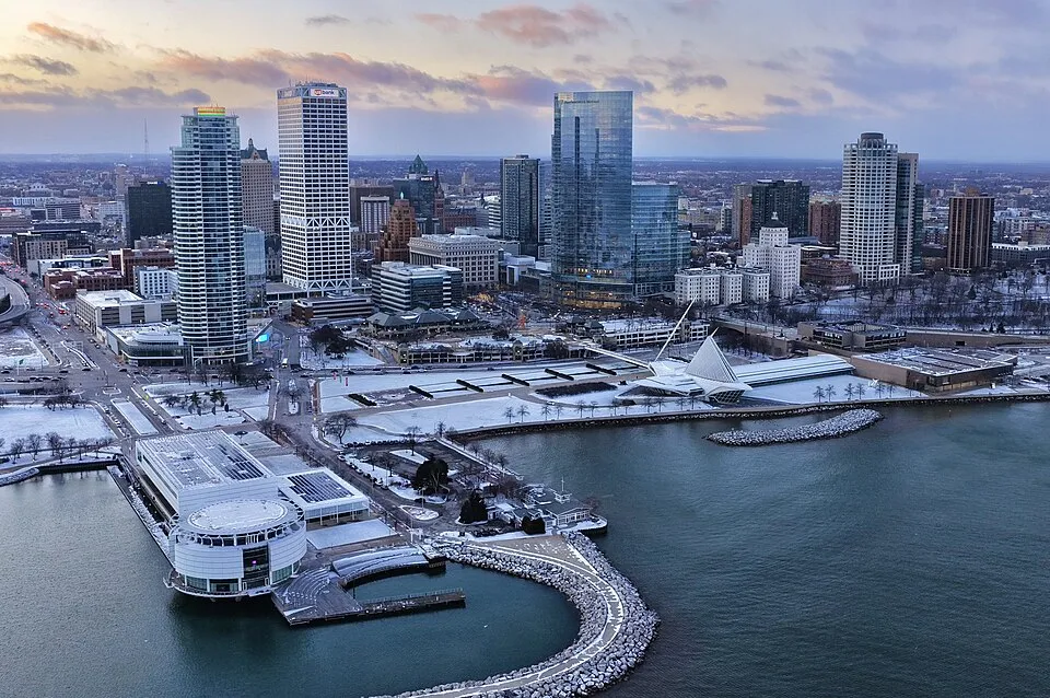 Milwaukee, Wisconsin city view